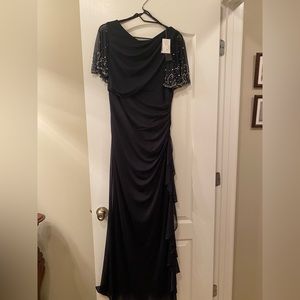 NWT: Navy full length gown by Betsy & Adam—Size 12